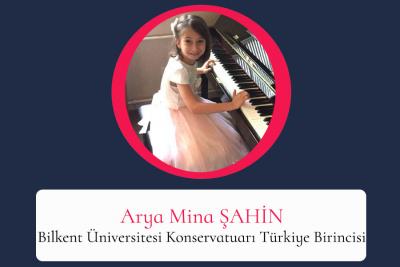 Arya Mina �AH�N